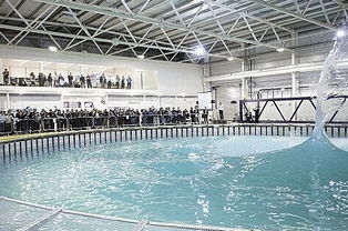 爱丁堡大学新建FloWave游泳池 可模拟世界强海浪及洋流